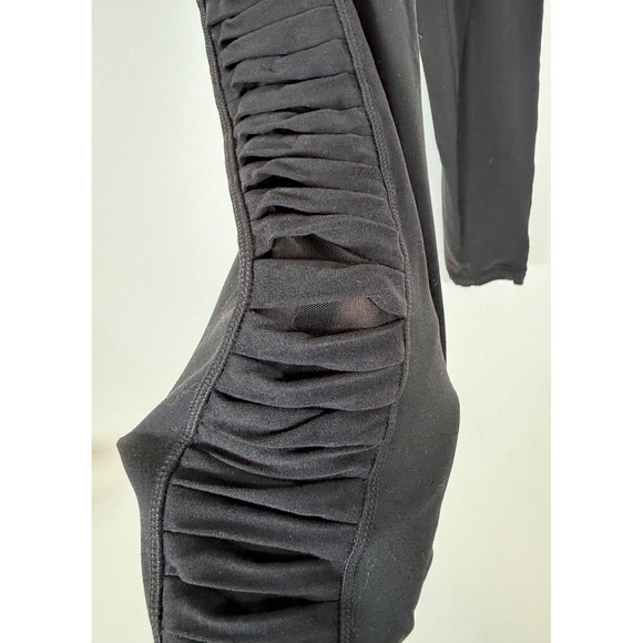 Athleta Leggings Women's Medium Salutation 7/8 Powervita Twist Black - Picture 8 of 11